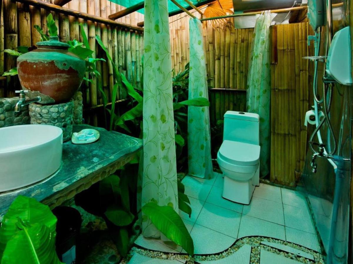 Oyo 678 Blessie'S Bed And Breakfast 푸에르토프린세사 외부 사진